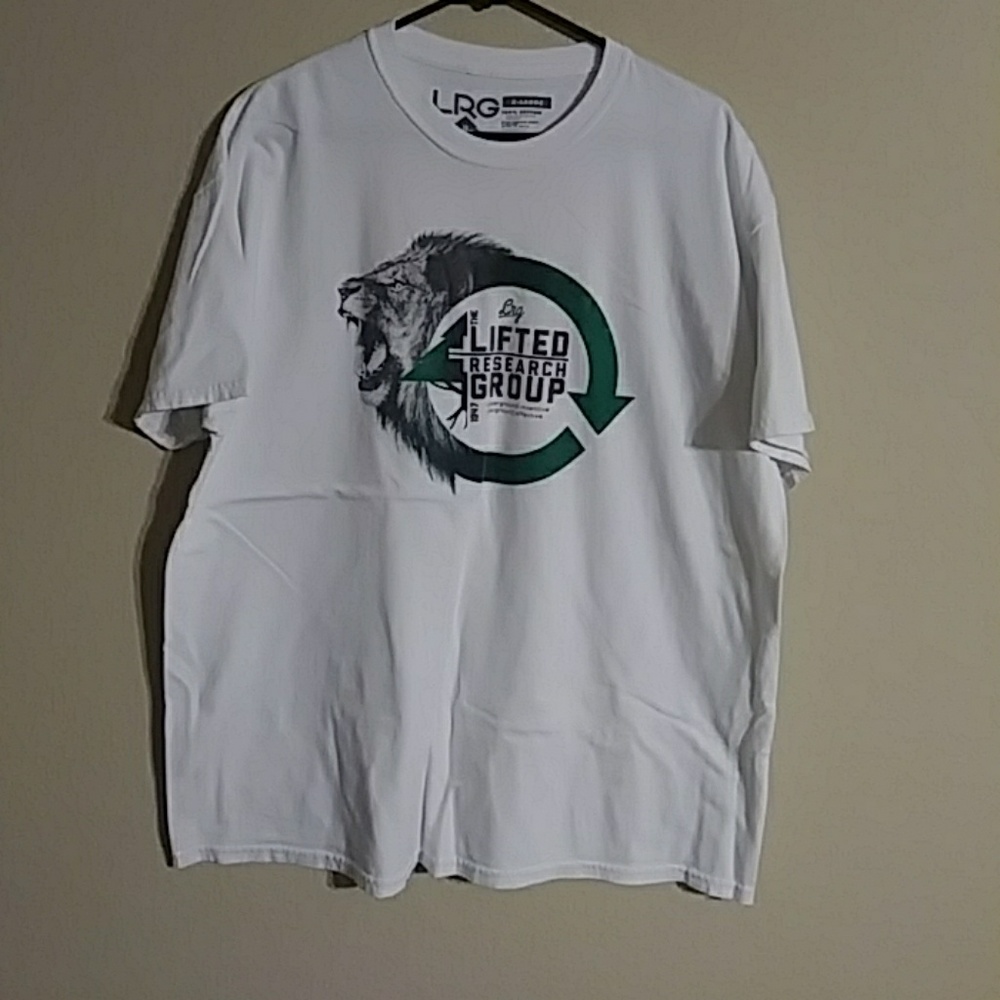 Mens LRG t-shirt